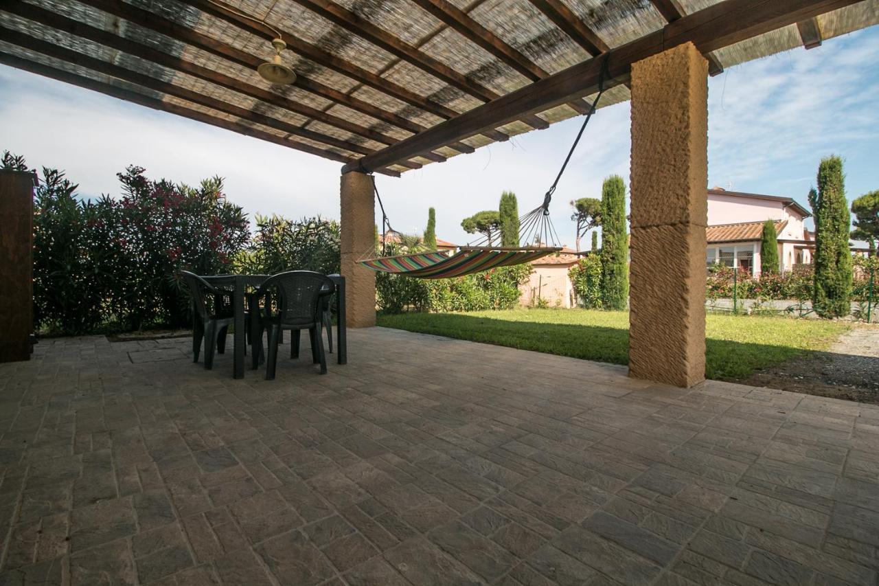 Апарт отель Fattoria Palazzeta - Pet & Family Friendly Чечина Экстерьер фото